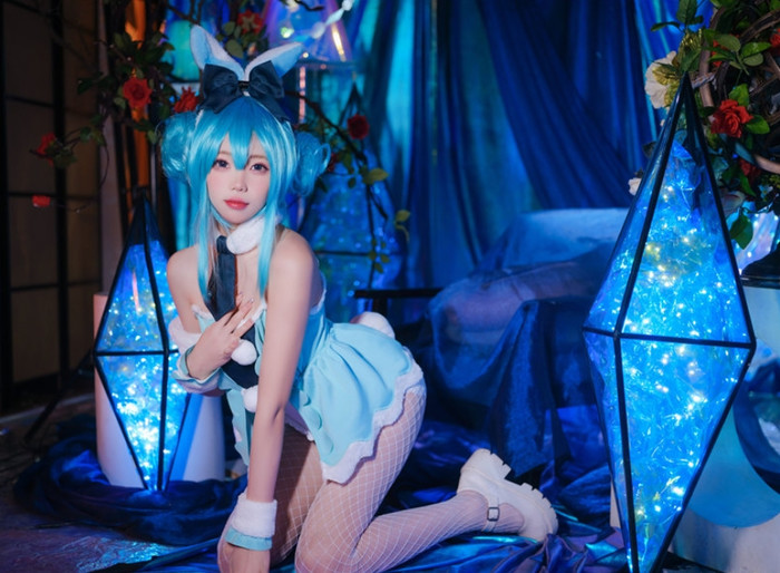 咬人小小兔 咬人小小兔